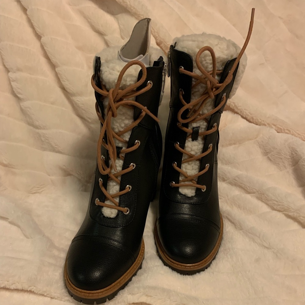 NIB Nine West Pennie’s Fur Boots